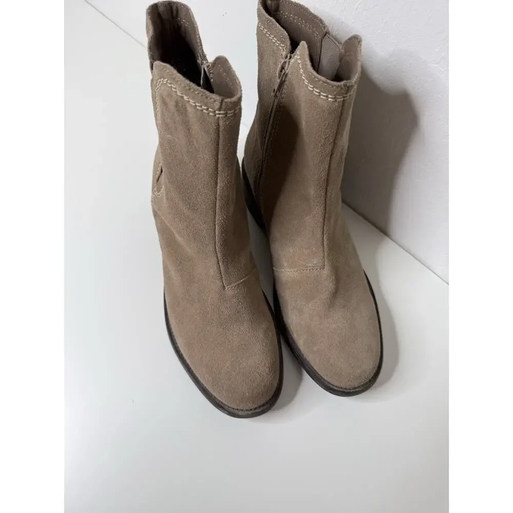 Clarks Maye Zip Women’s Size 11 Pebble Suede Ankle Boots Taupe Brown